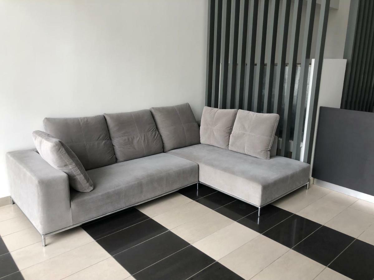 Vivo Suites By Subhome Kuala Lumpur Buitenkant foto